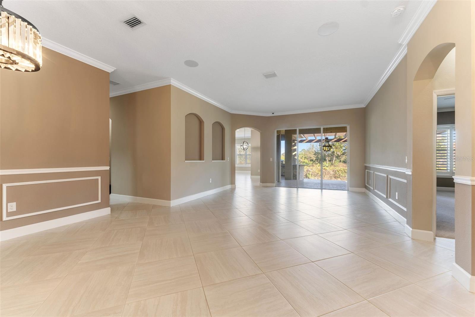 125 FALLING WATER DR, BRANDON, FL, 33511