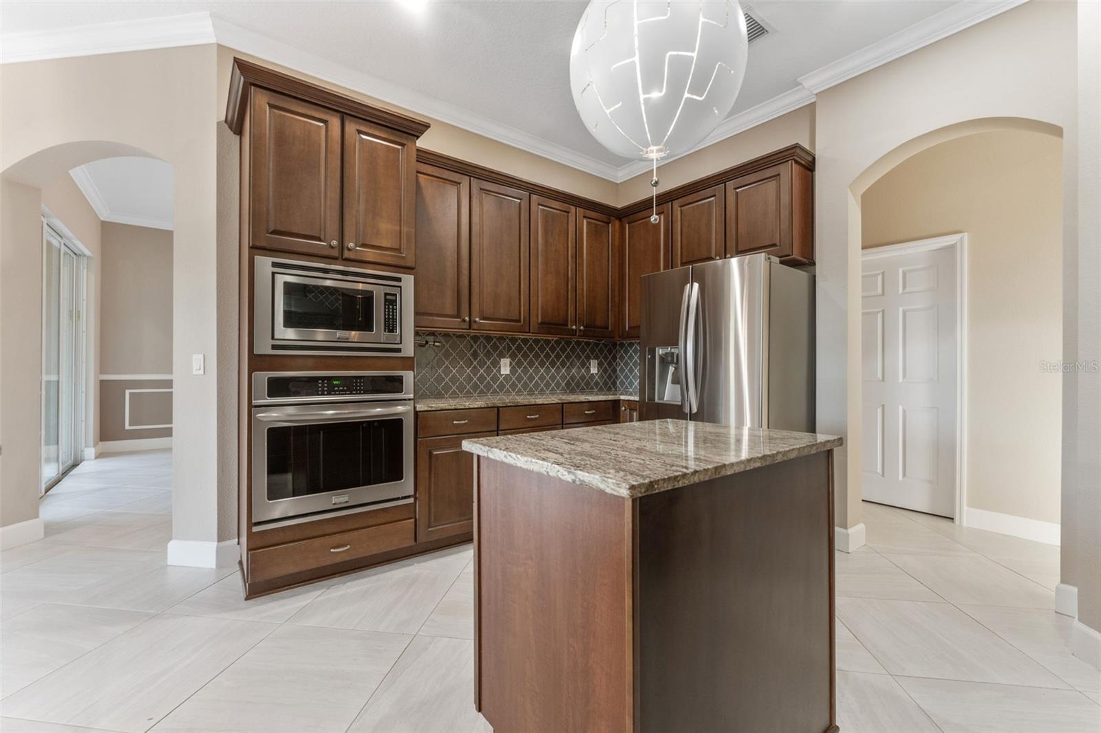 125 FALLING WATER DR, BRANDON, FL, 33511