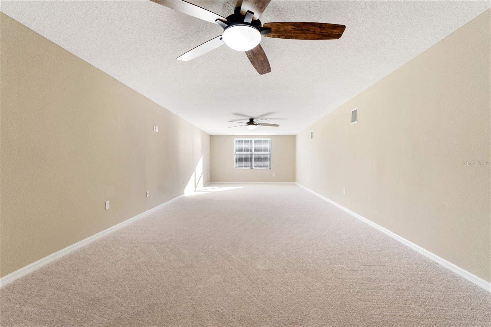 125 FALLING WATER DR, BRANDON, FL, 33511