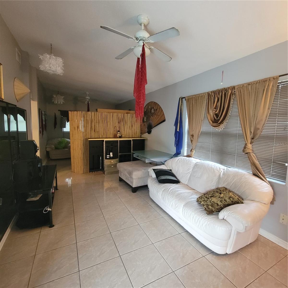 6819 N ORLEANS AVE, TAMPA, FL, 33604