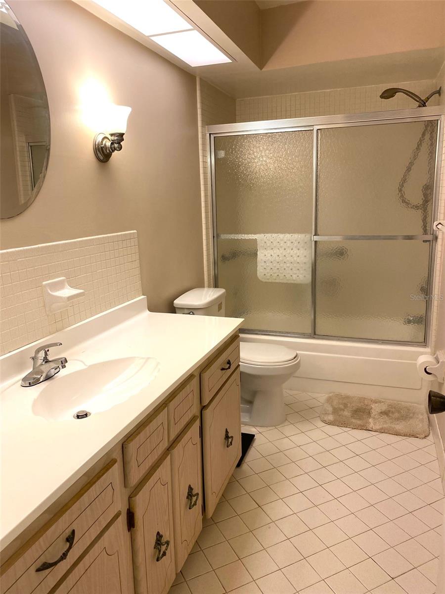 1652 S LAKE AVE #2, CLEARWATER, FL, 33756