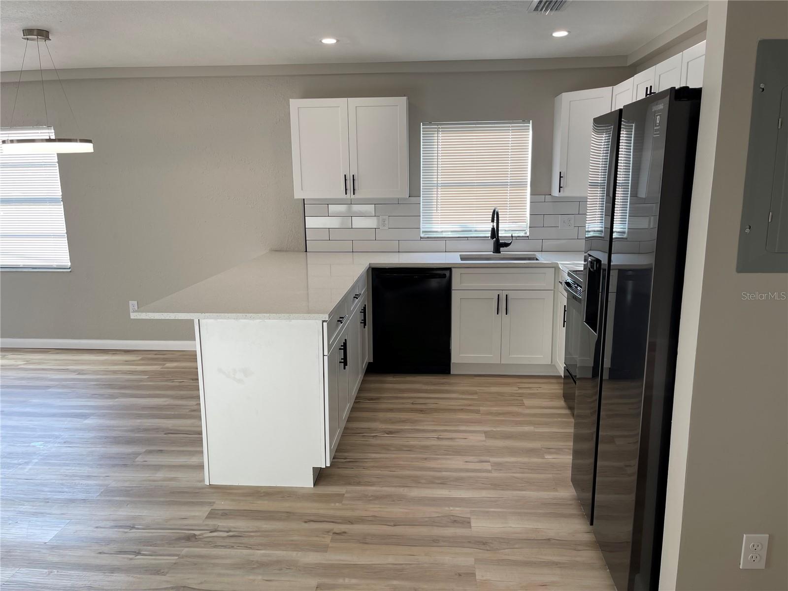 2643 PINEHURST AVE, BELLEAIR BLUFFS, FL, 33770