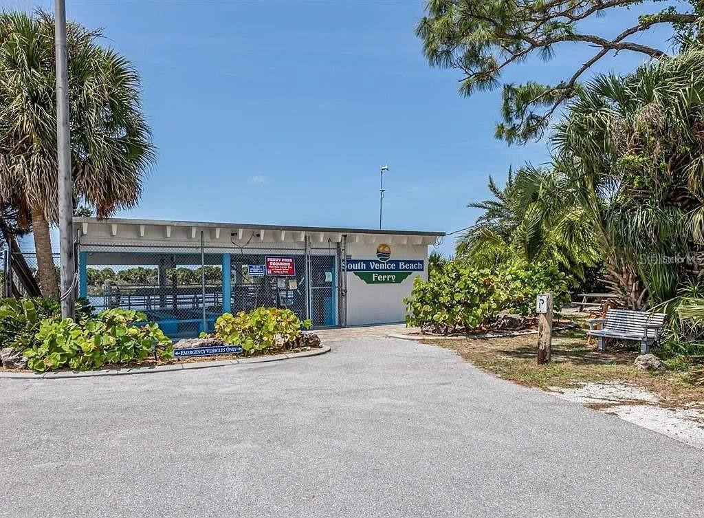 707 ALLIGATOR DR, VENICE, FL, 34293