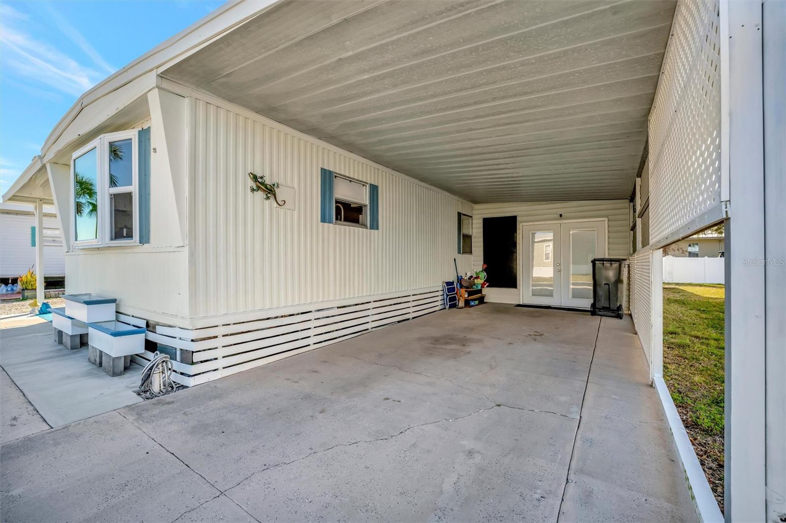 322 S PORT ROYAL LN, APOLLO BEACH, FL, 33572