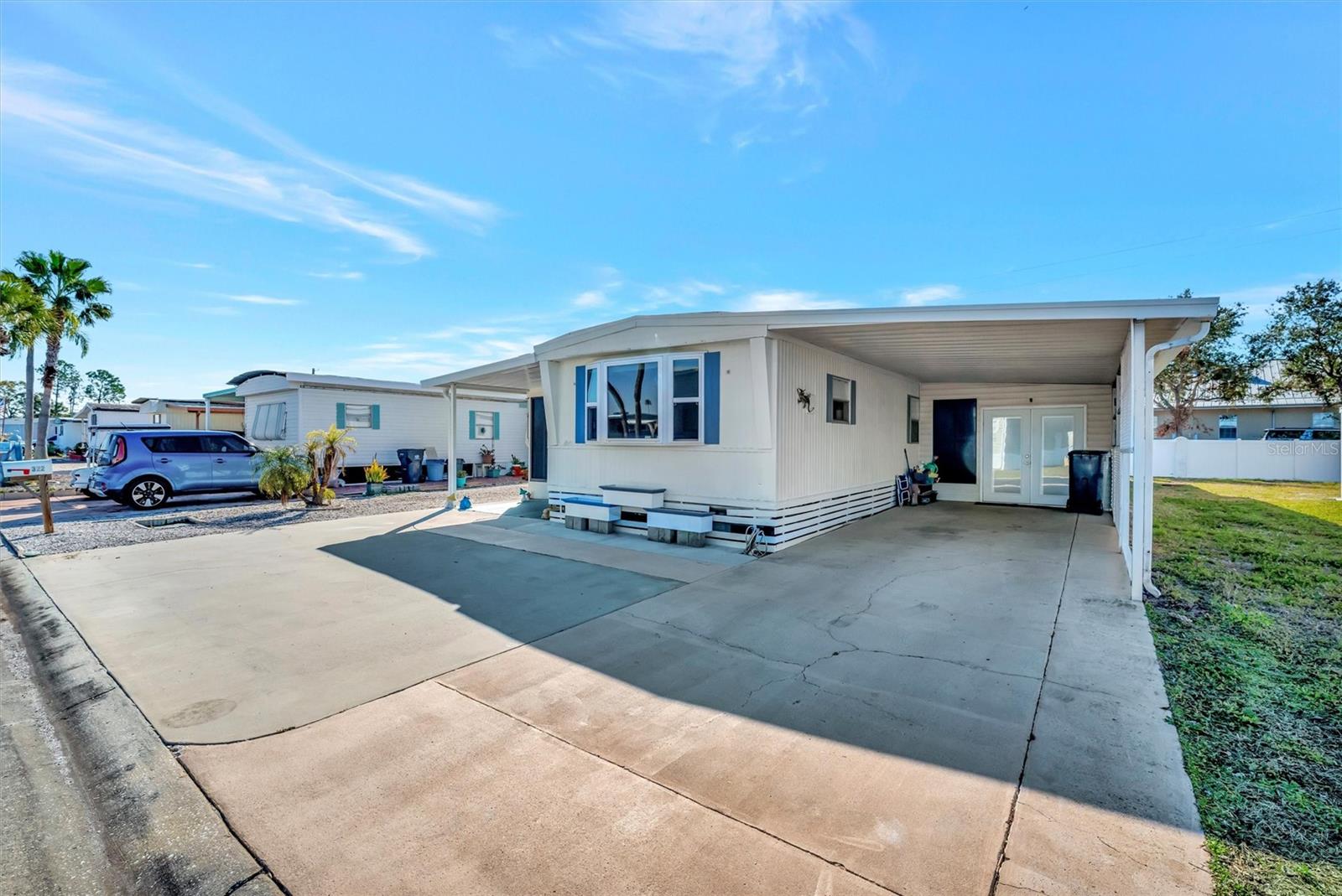 322 S PORT ROYAL LN, APOLLO BEACH, FL, 33572