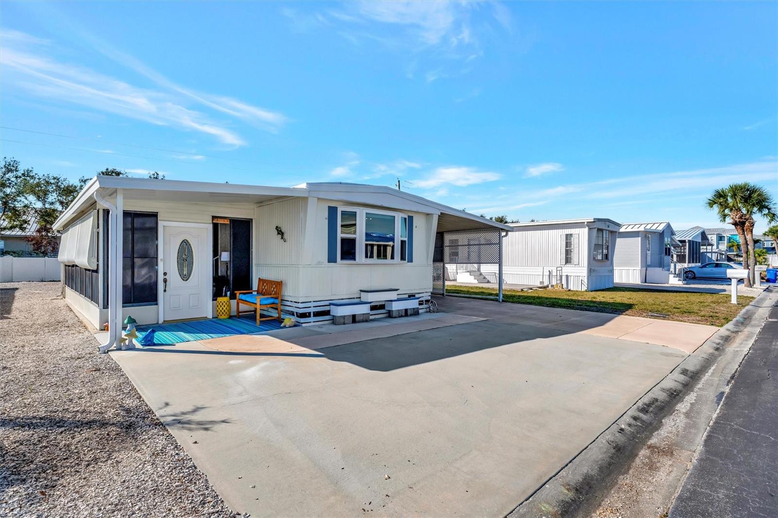 322 S PORT ROYAL LN, APOLLO BEACH, FL, 33572