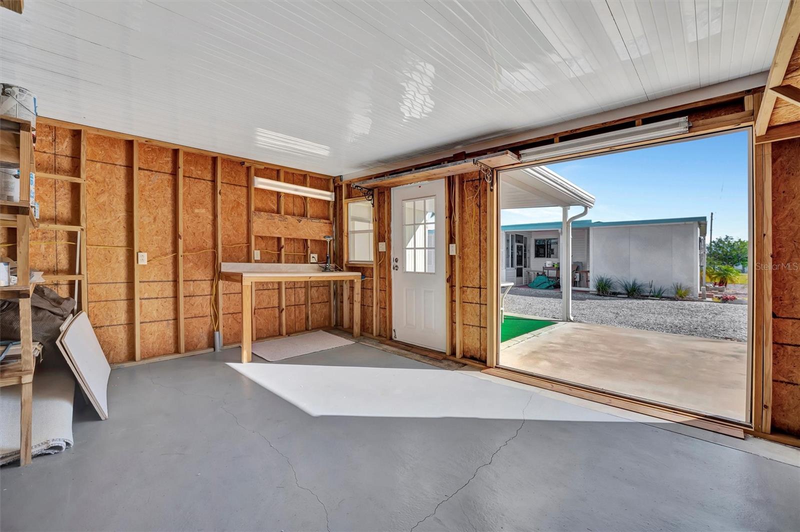 322 S PORT ROYAL LN, APOLLO BEACH, FL, 33572