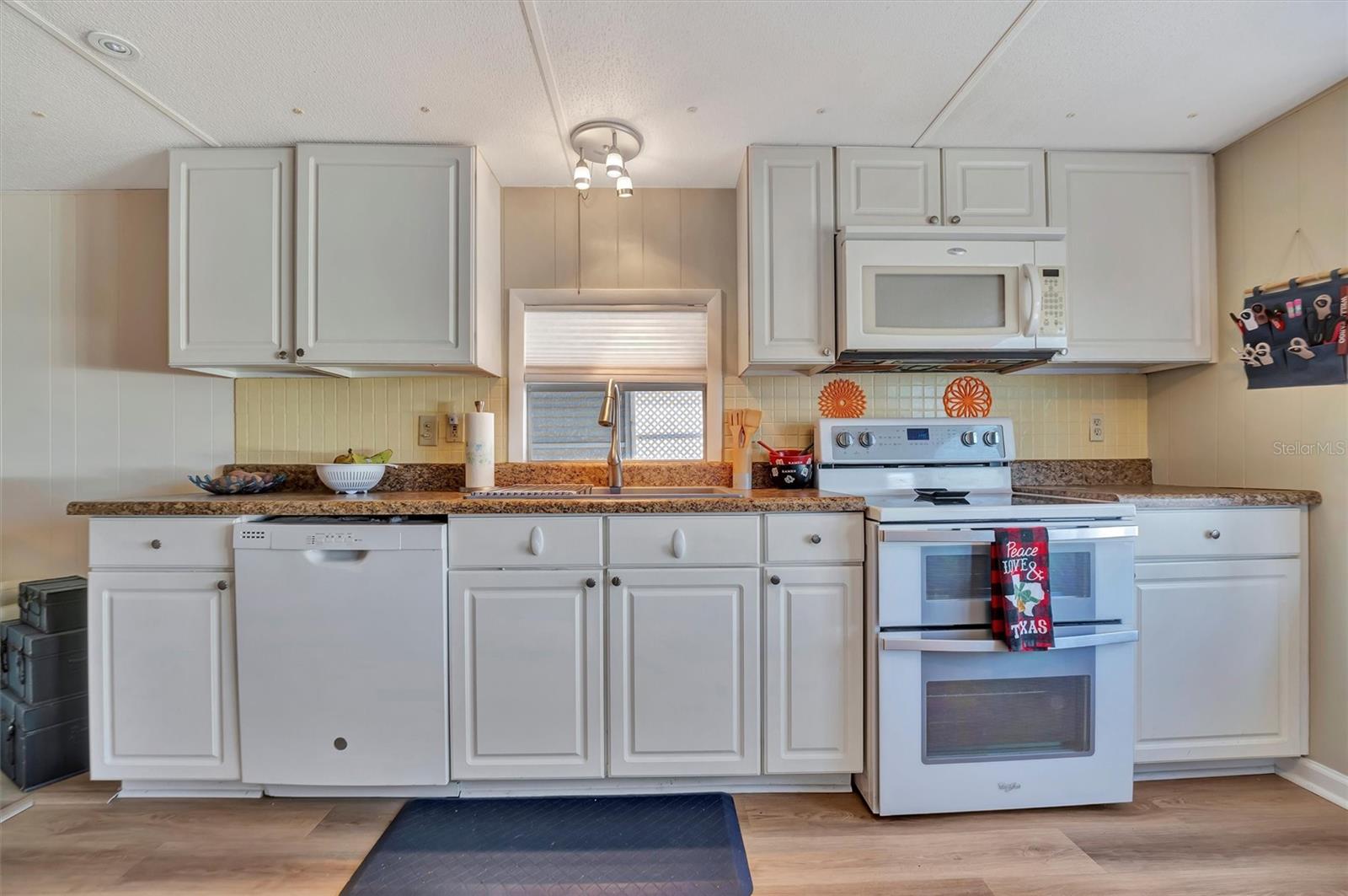 322 S PORT ROYAL LN, APOLLO BEACH, FL, 33572