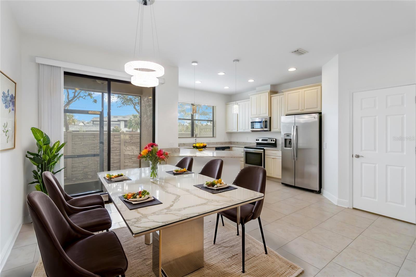 284 CREW CT, SARASOTA, FL, 34243