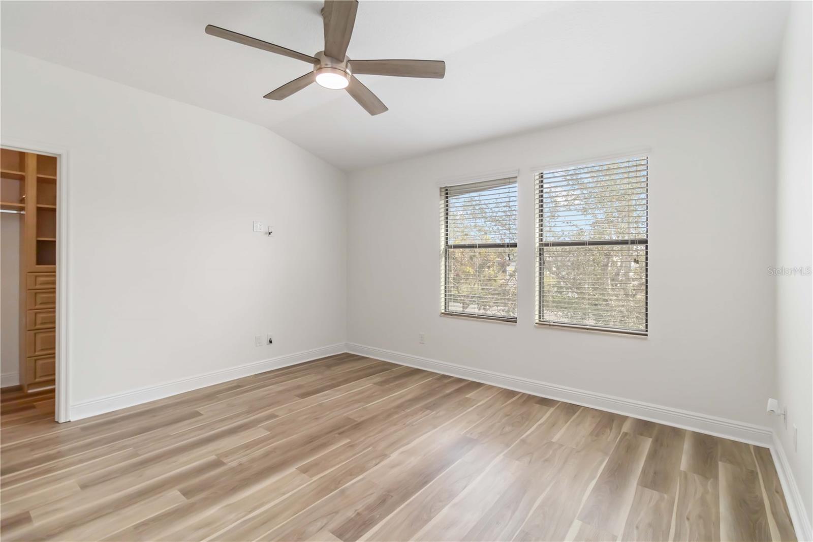 284 CREW CT, SARASOTA, FL, 34243