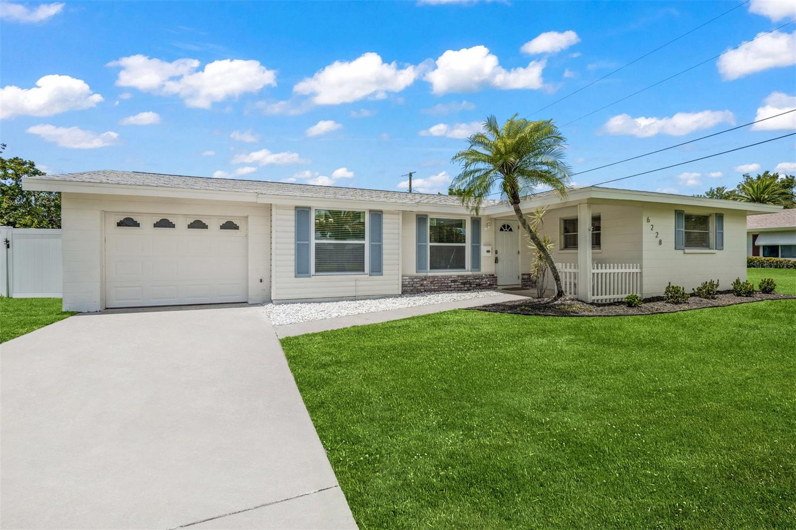 6228 FORDHAM PL, BRADENTON, FL, 34207