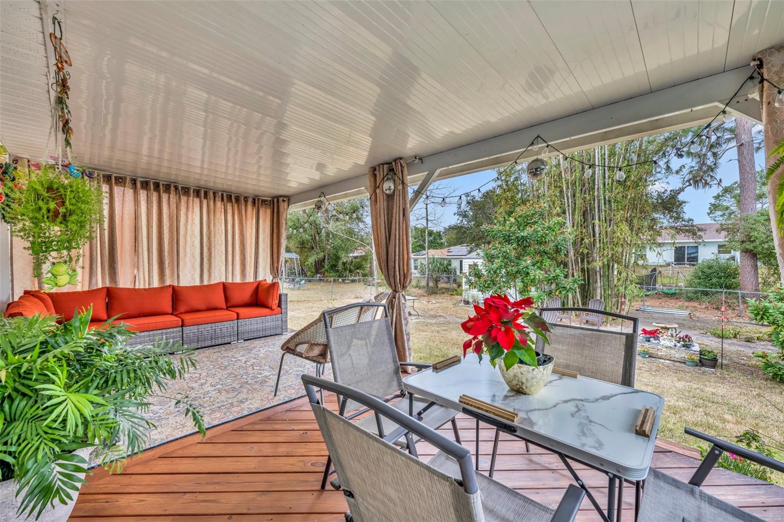 216 HICKORY AVE, ORANGE CITY, FL, 32763