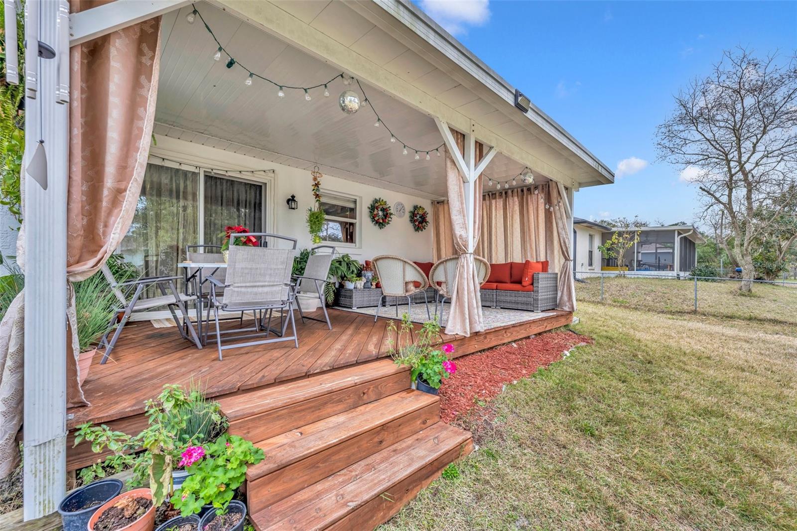 216 HICKORY AVE, ORANGE CITY, FL, 32763