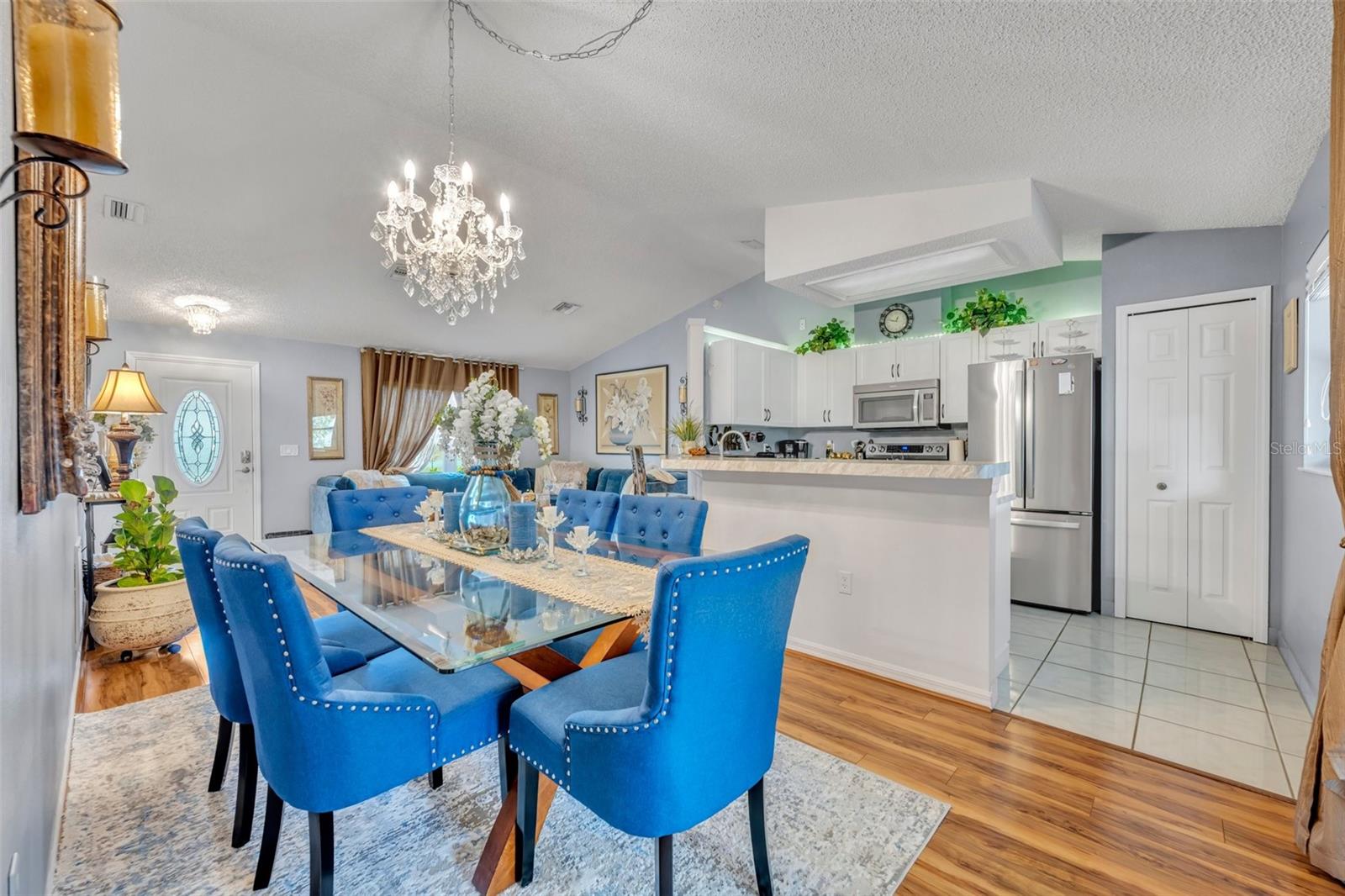 216 HICKORY AVE, ORANGE CITY, FL, 32763