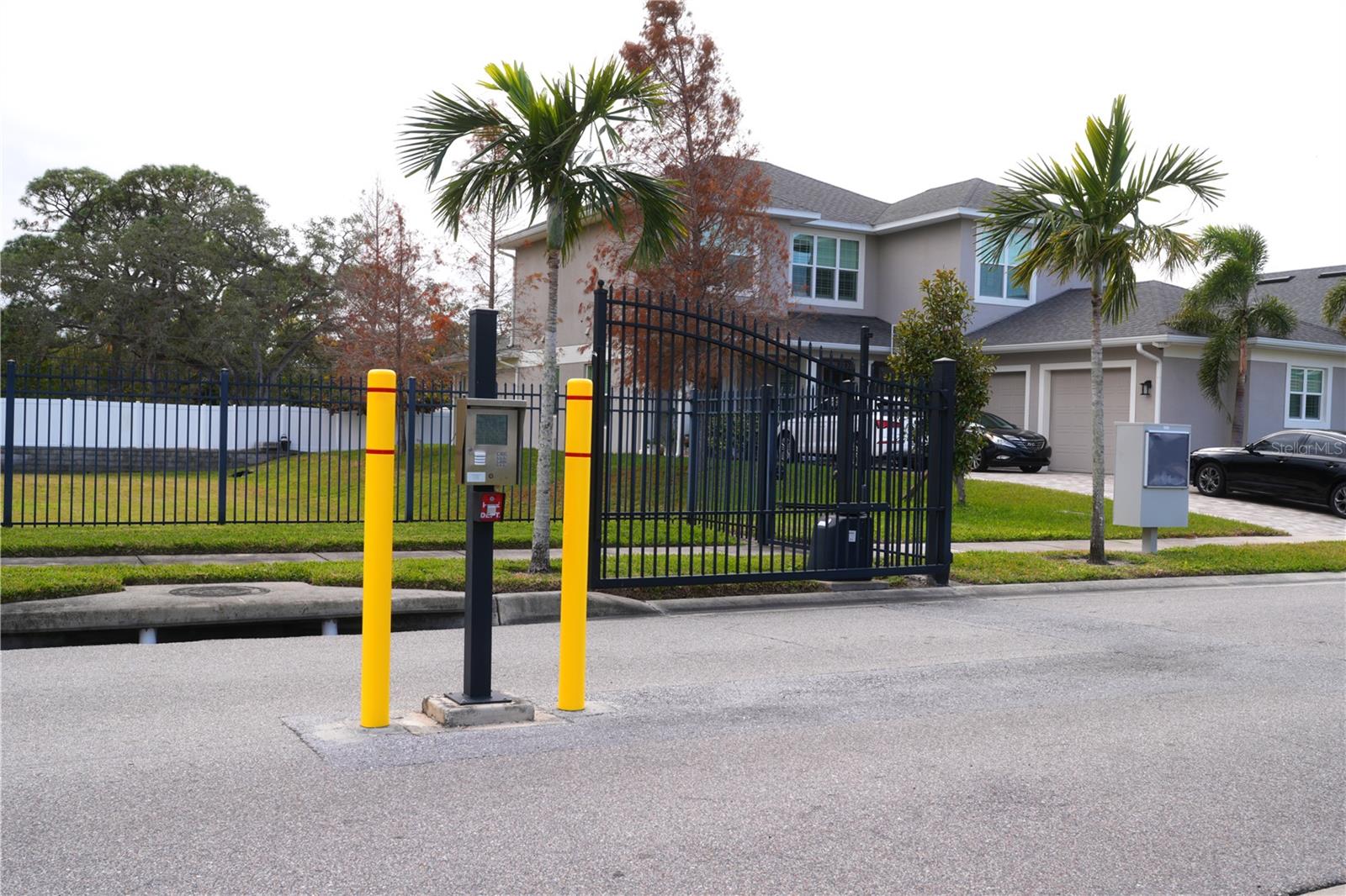 2993 BREEZY MEADOWS DR, CLEARWATER, FL, 33760