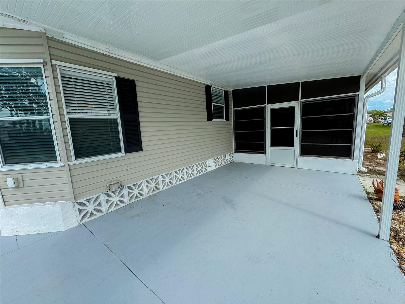 9105 KESTRAL CIR, ENGLEWOOD, FL, 34224