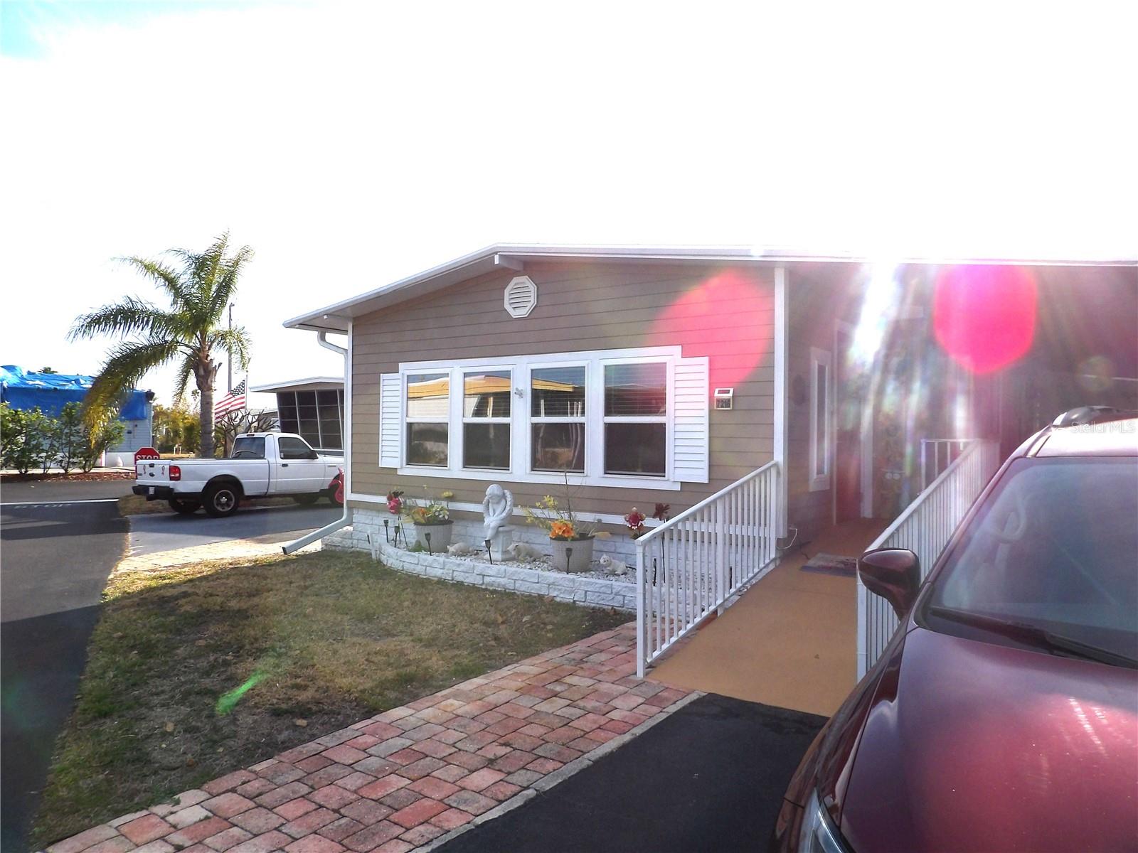 7216 MOUNT GEORGETOWN DR NE #555, ST PETERSBURG, FL, 33702