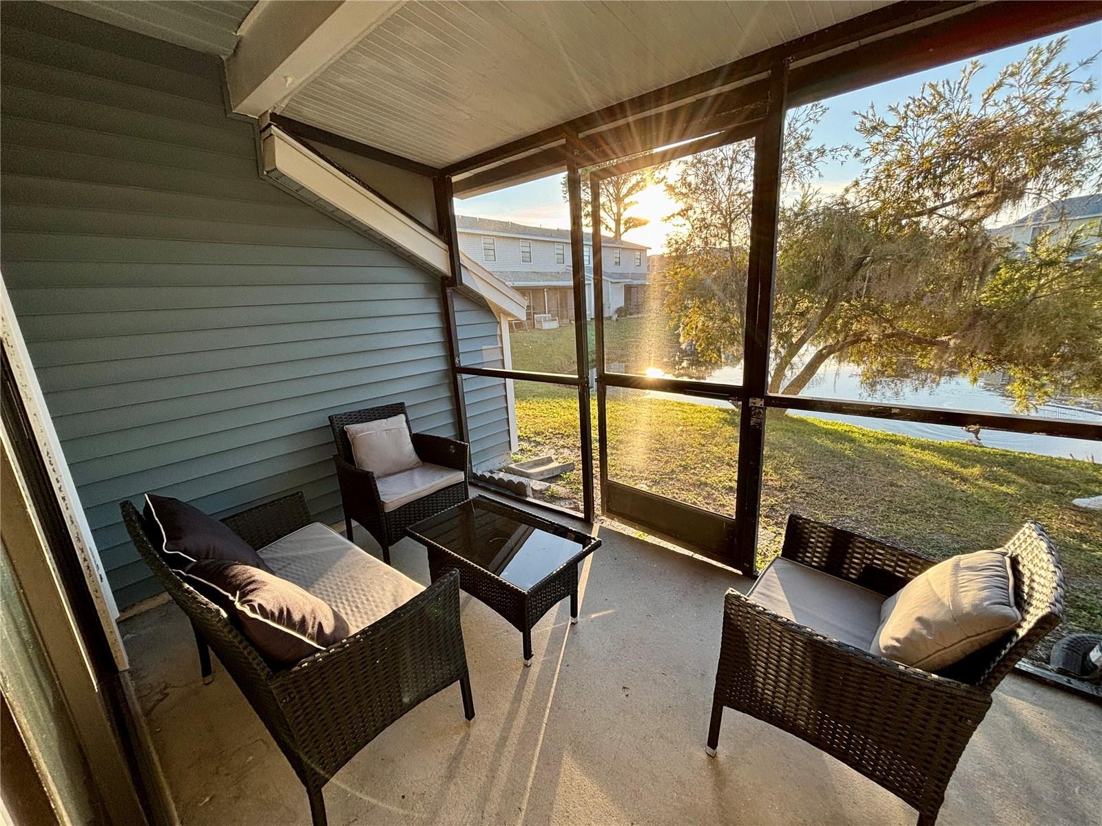 12620 CASTLE HILL DR, TAMPA, FL, 33624