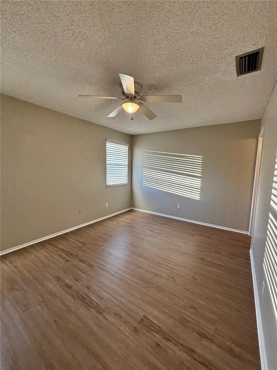 12620 CASTLE HILL DR, TAMPA, FL, 33624