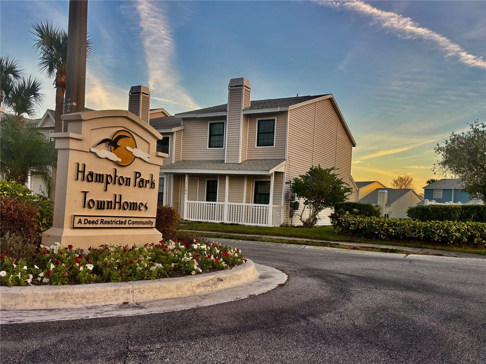 12620 CASTLE HILL DR, TAMPA, FL, 33624