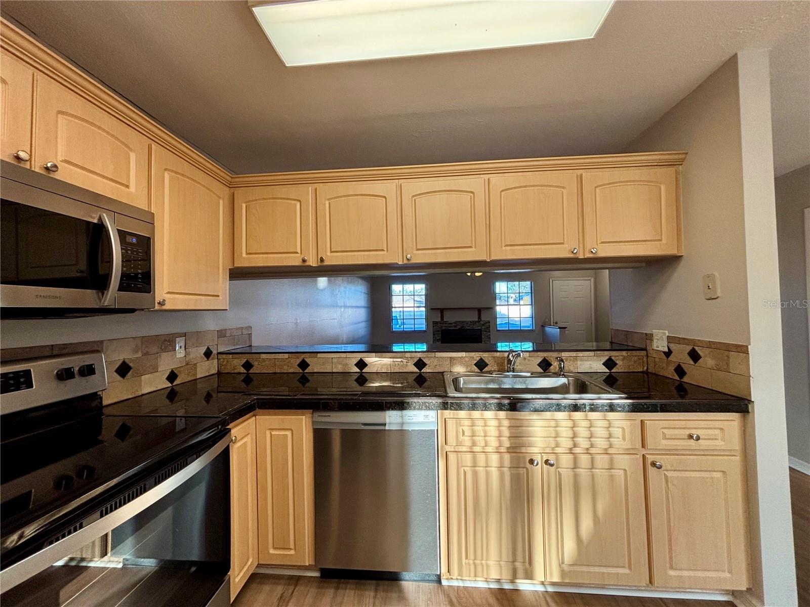 12620 CASTLE HILL DR, TAMPA, FL, 33624