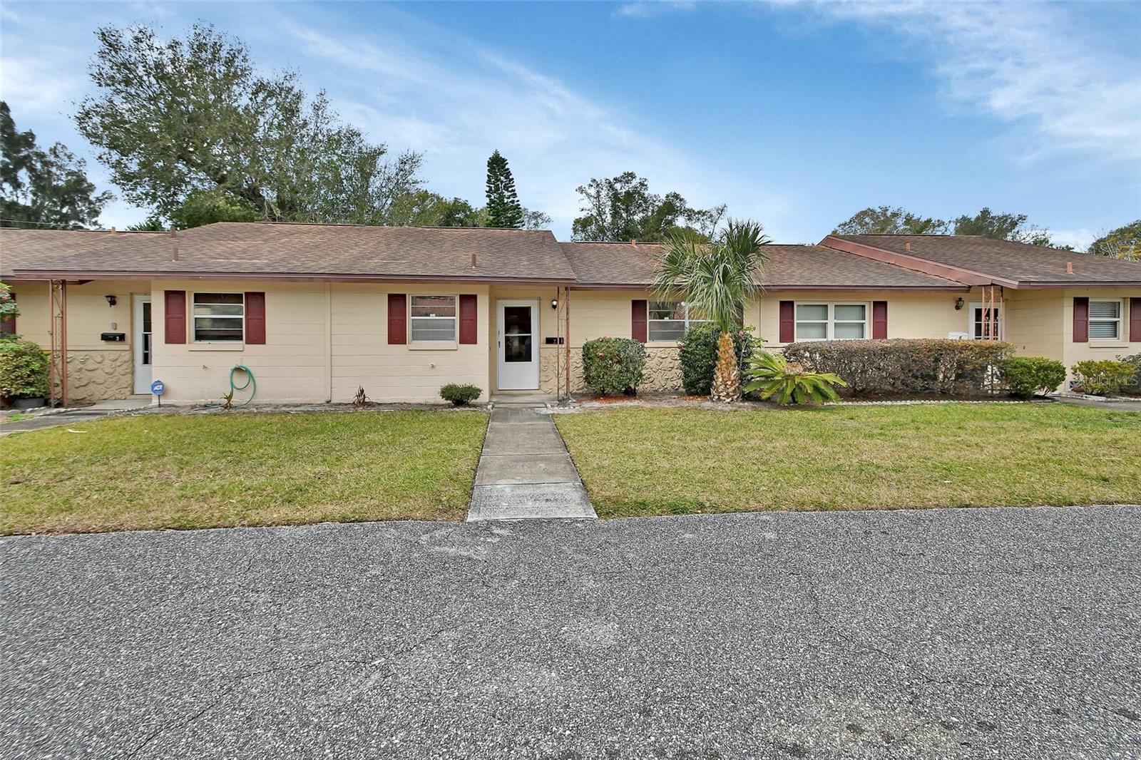 2 VILLA VILLAR CT #02, DELAND, FL, 32724