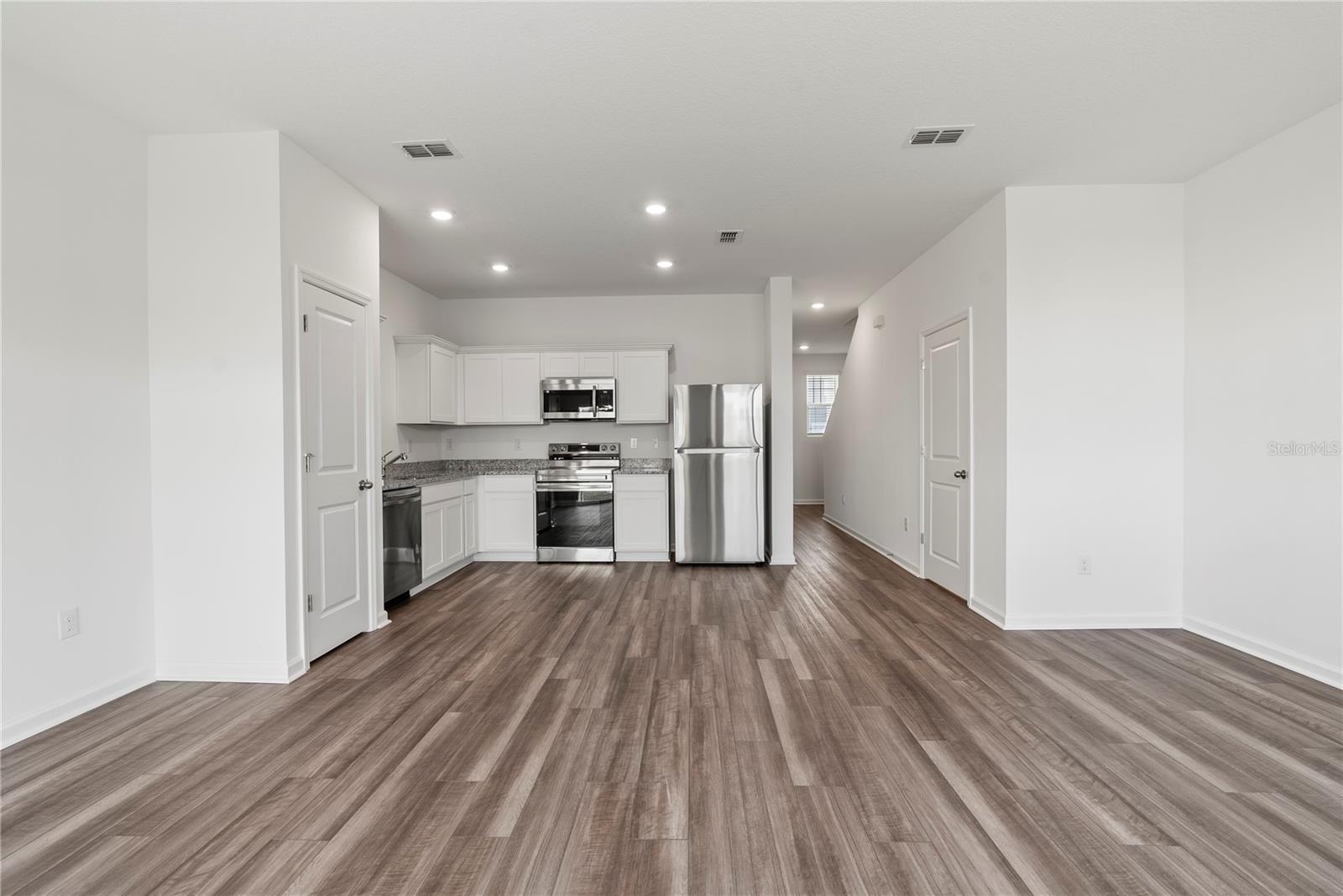 6191 CALLE OCHOA ST #6191, ZEPHYRHILLS, FL, 33542