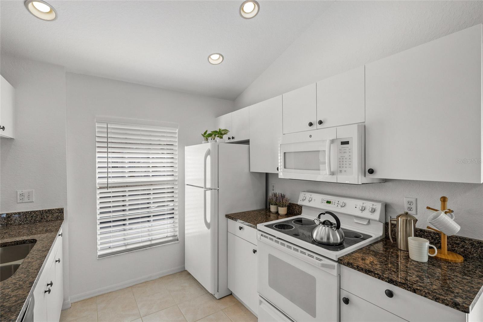 4215 BREEZEWAY BLVD #2420, SARASOTA, FL, 34238