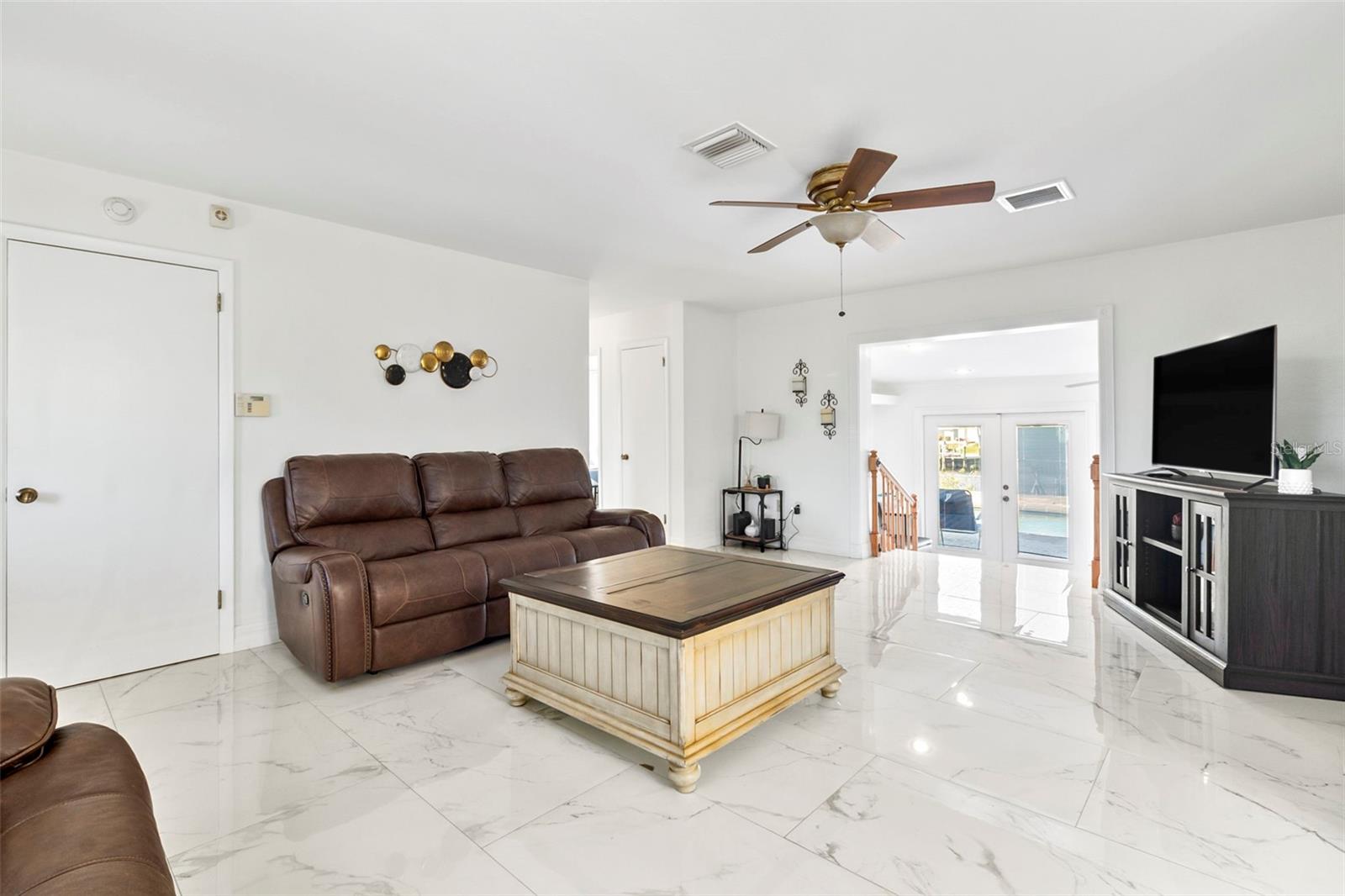 312 E TARPON BLVD NW, PORT CHARLOTTE, FL, 33952