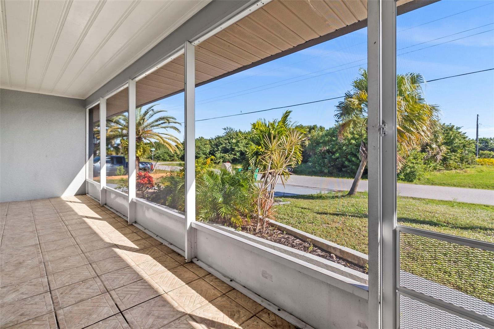 312 E TARPON BLVD NW, PORT CHARLOTTE, FL, 33952