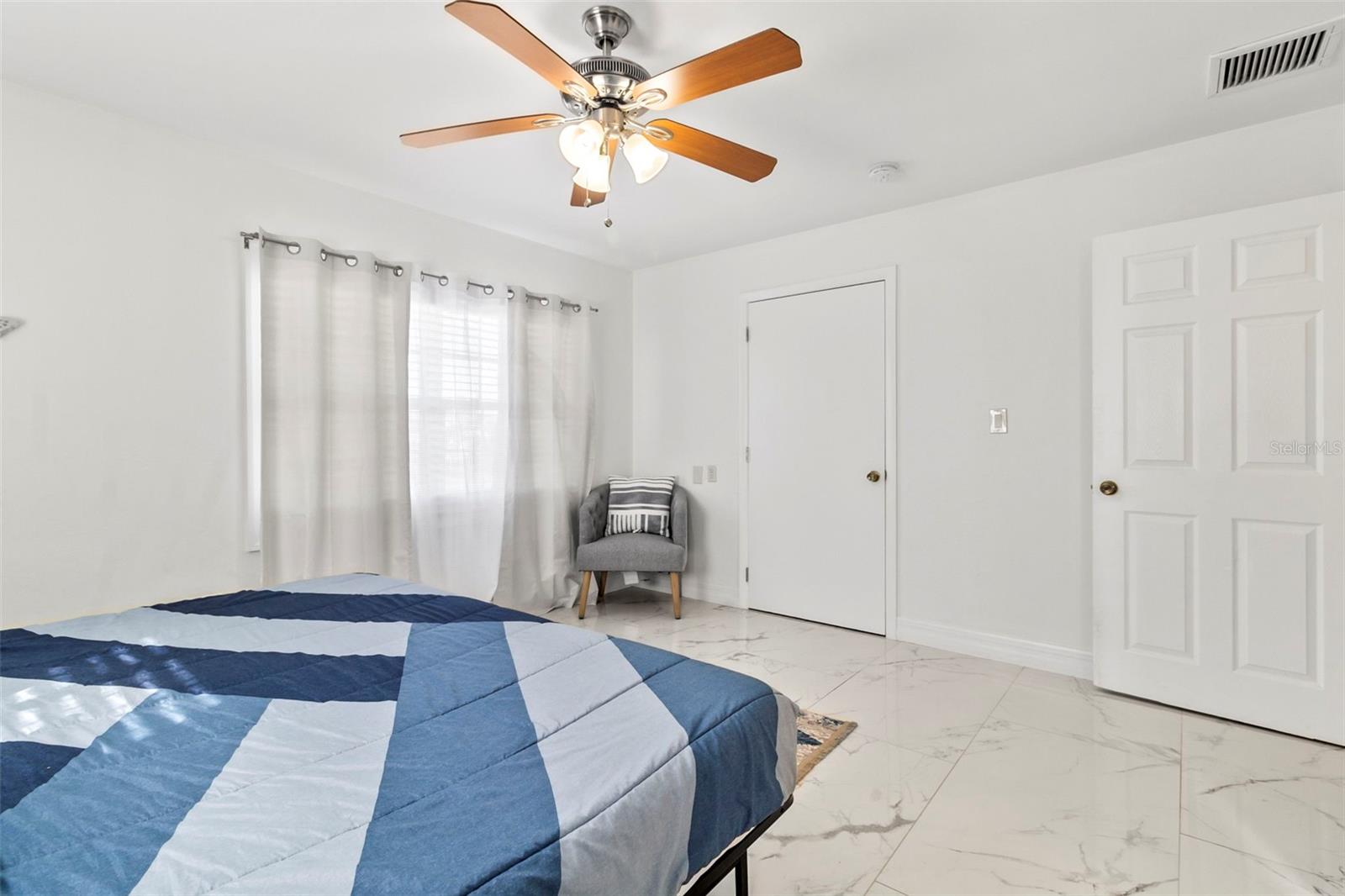312 E TARPON BLVD NW, PORT CHARLOTTE, FL, 33952