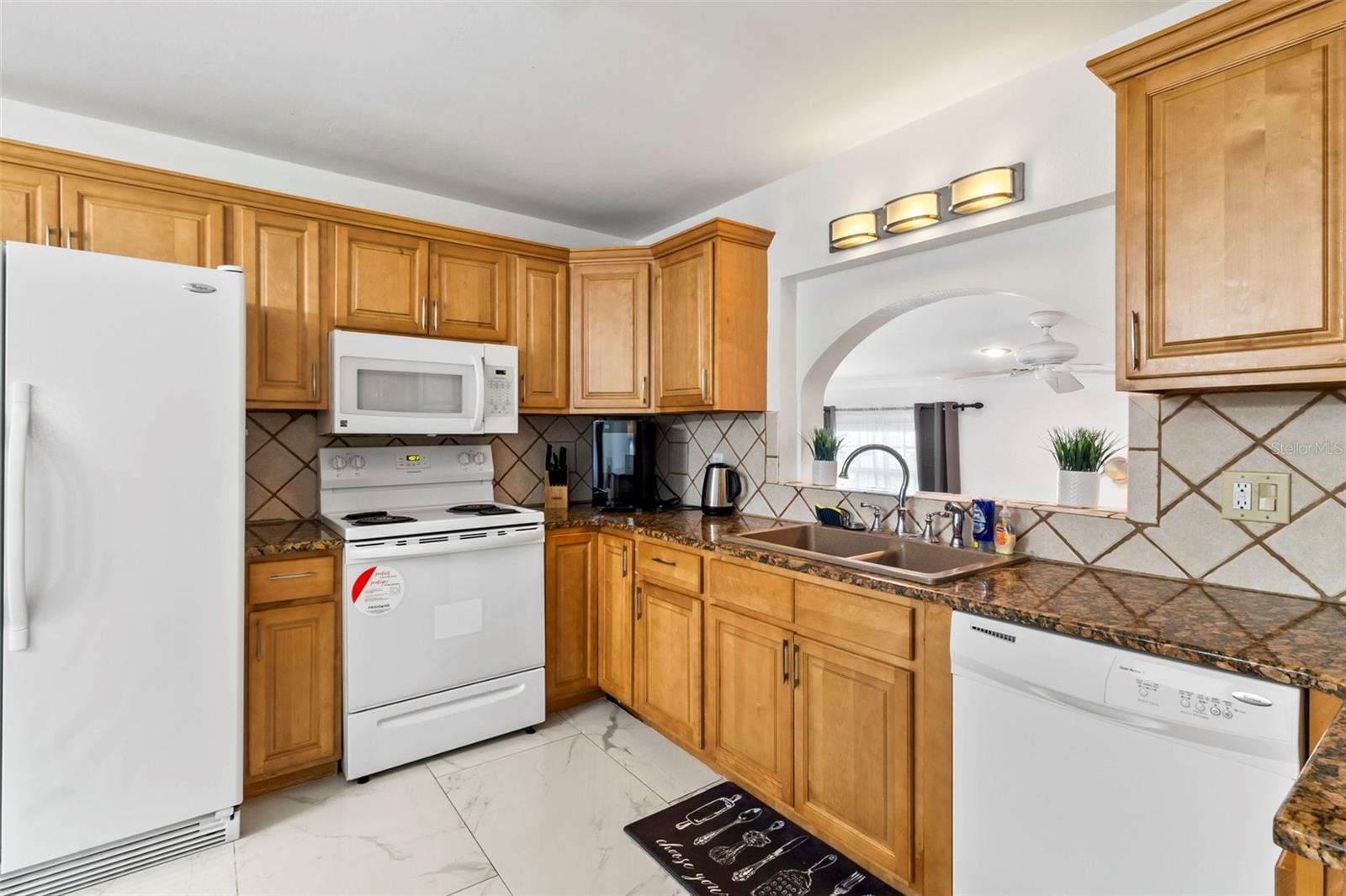 312 E TARPON BLVD NW, PORT CHARLOTTE, FL, 33952