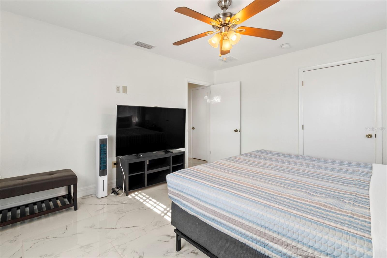 312 E TARPON BLVD NW, PORT CHARLOTTE, FL, 33952