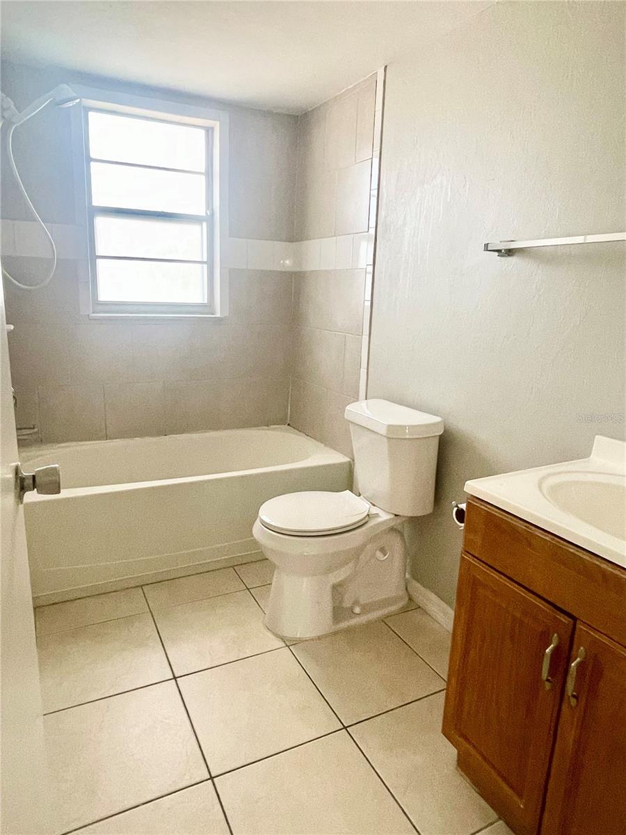 11410 CHAR ANN DR #3, FORT MYERS, FL, 33908