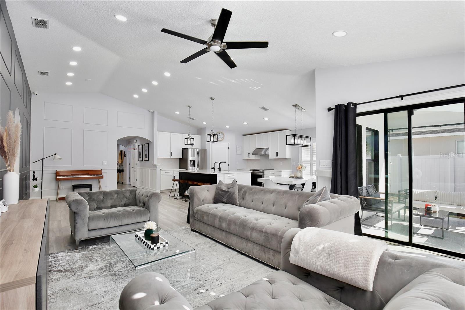 2320 BLUE MEADOWS CT, APOPKA, FL, 32703