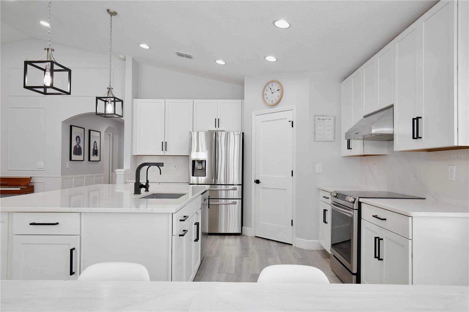 2320 BLUE MEADOWS CT, APOPKA, FL, 32703