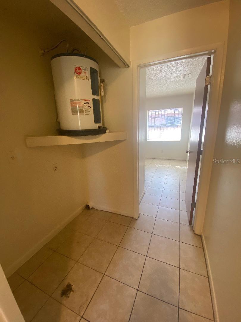 8407 N 10TH ST #B, TAMPA, FL, 33604