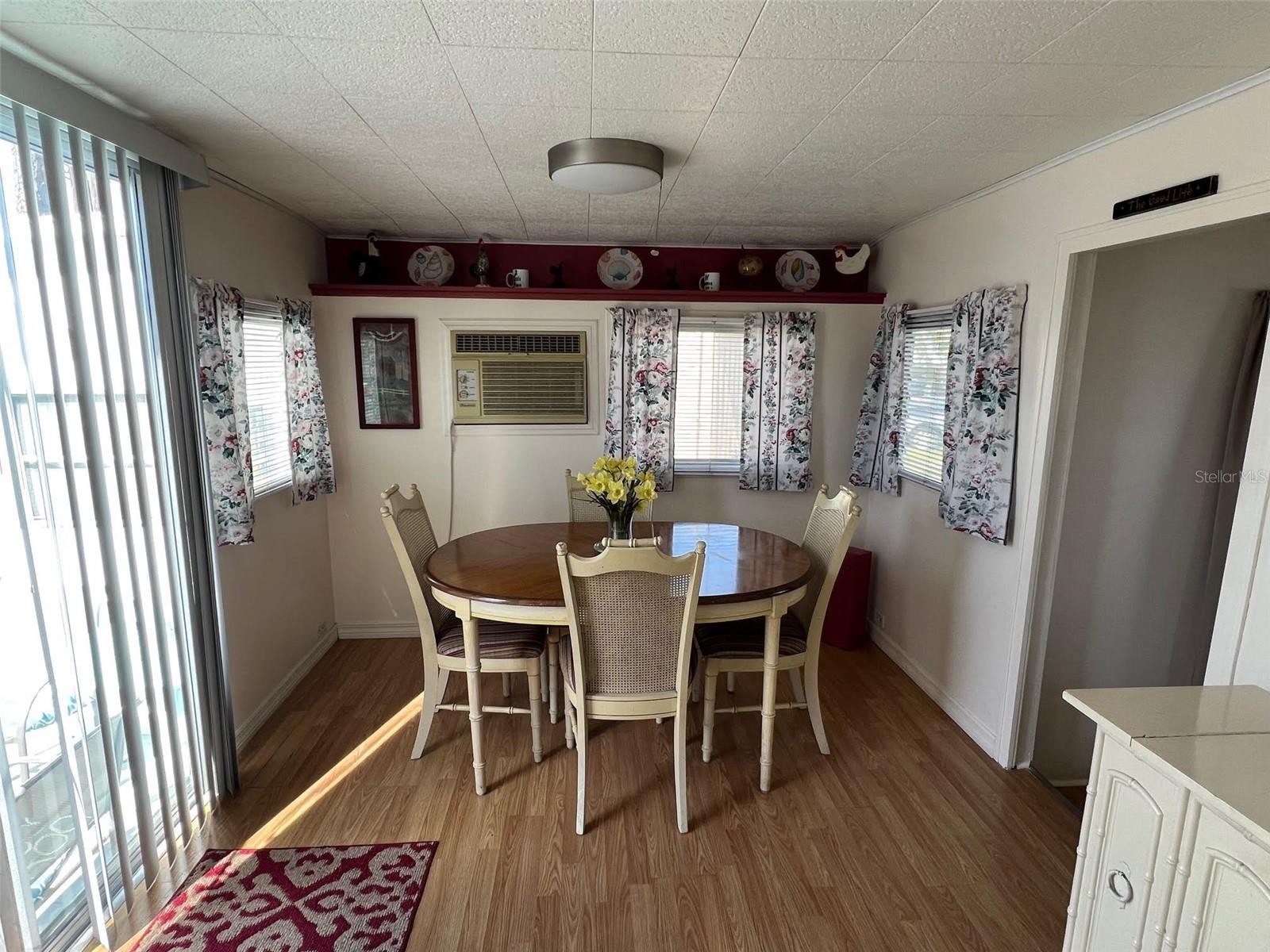 12674 SEMINOLE BLVD #M18, LARGO, FL, 33778