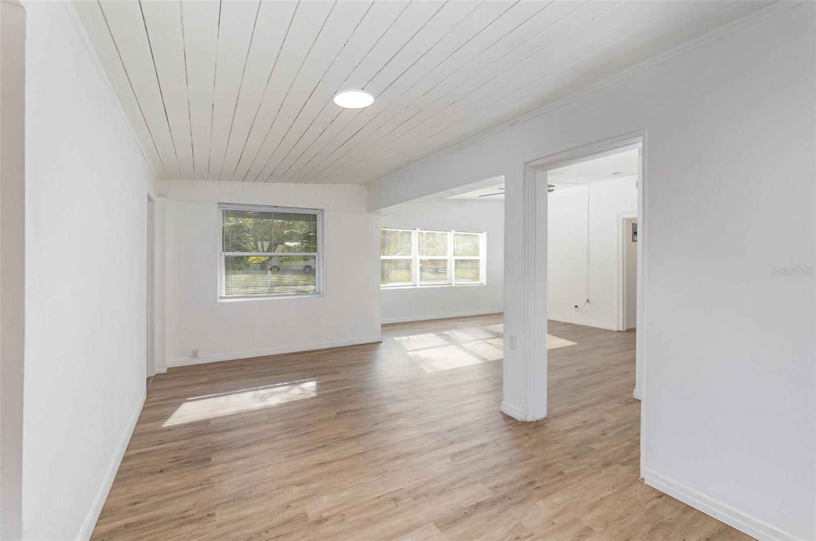 5883 DOGWOOD DR, ORLANDO, FL, 32807