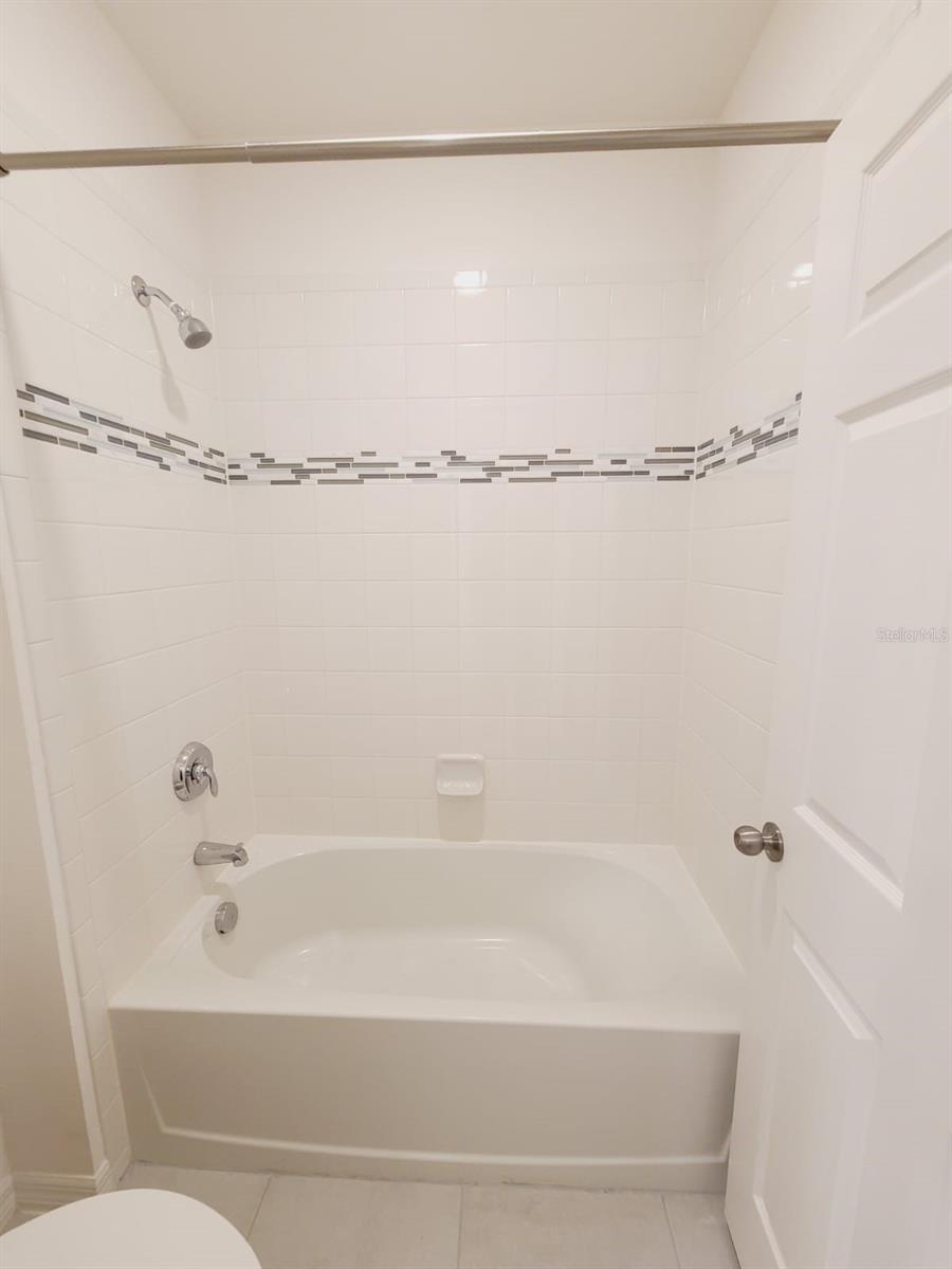 928 AVENAL LN, DAVENPORT, FL, 33837