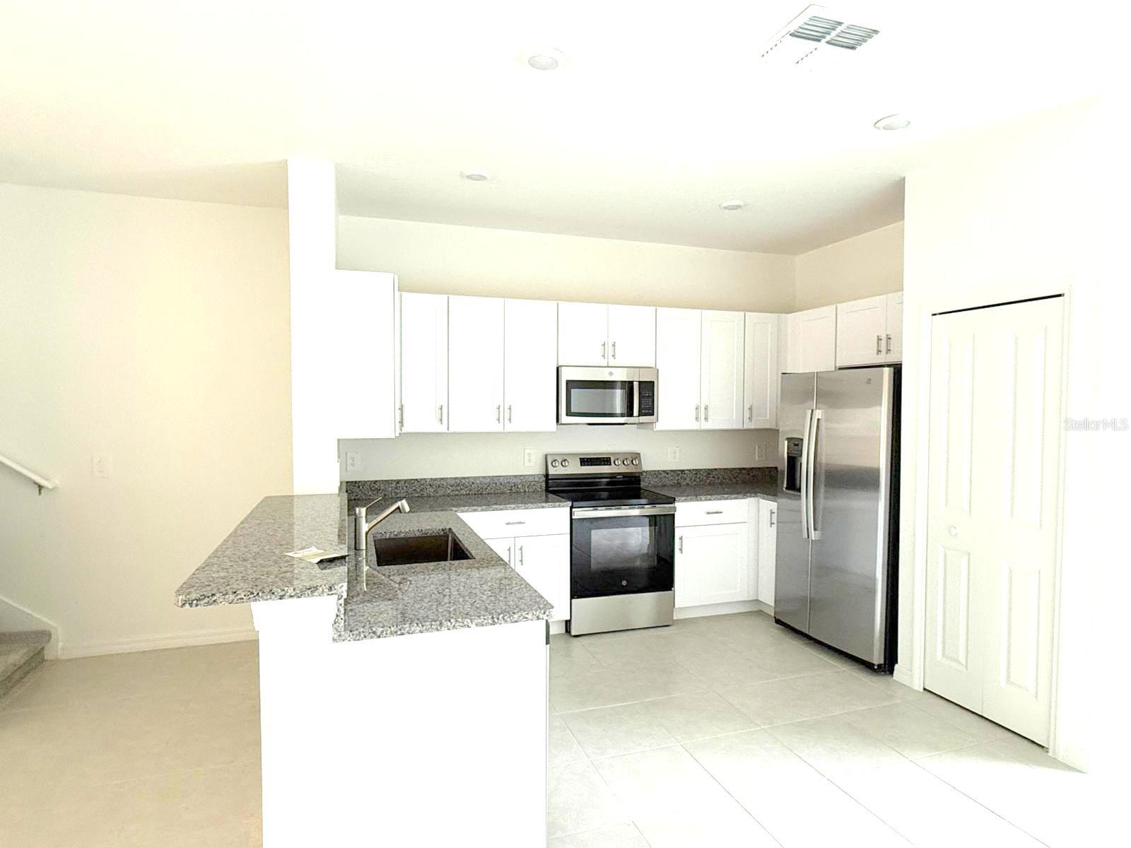 10118 HONEY HAMMOCK WAY, SAN ANTONIO, FL, 33576