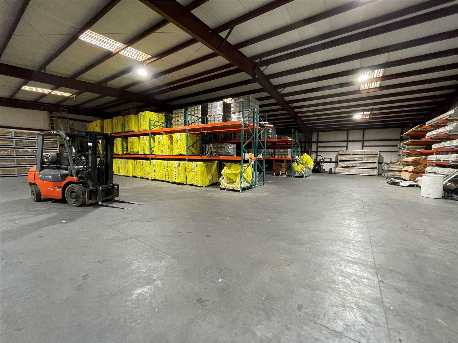 4680 LAKE INDUSTRIAL BLVD, TAVARES, FL, 32778