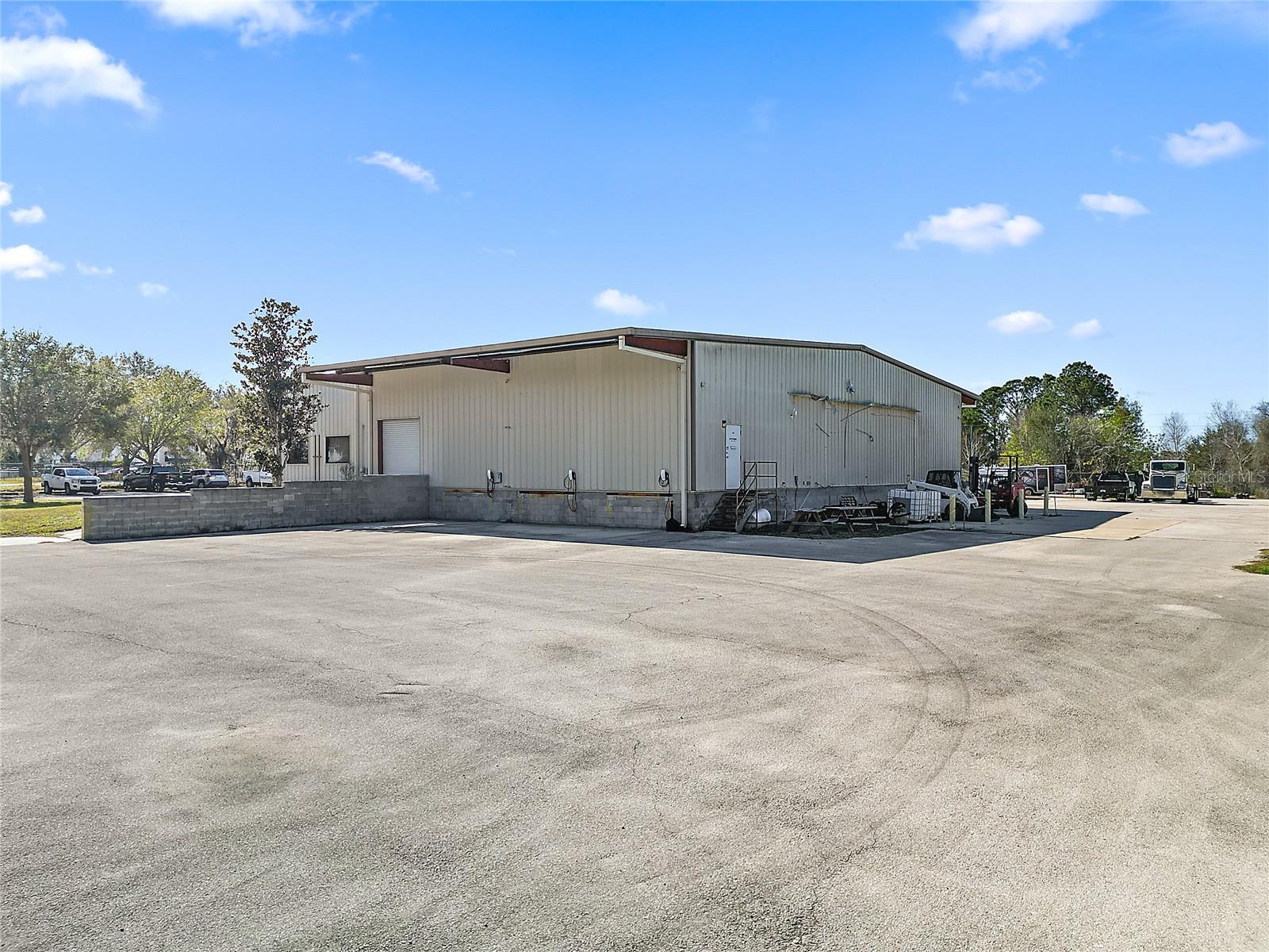 4680 LAKE INDUSTRIAL BLVD, TAVARES, FL, 32778