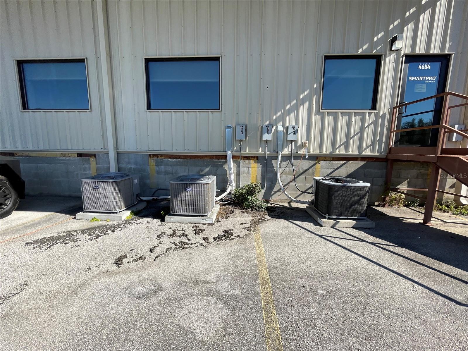 4680 LAKE INDUSTRIAL BLVD, TAVARES, FL, 32778