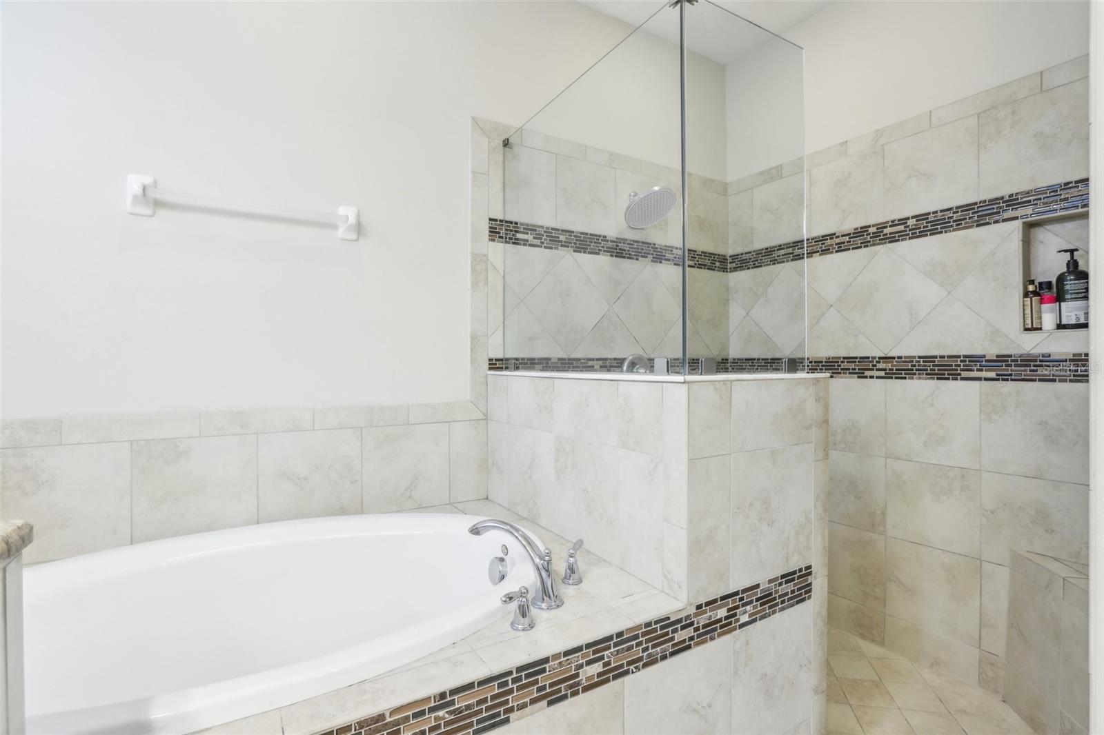 8836 CITRUS PALM DR, TAMPA, FL, 33626