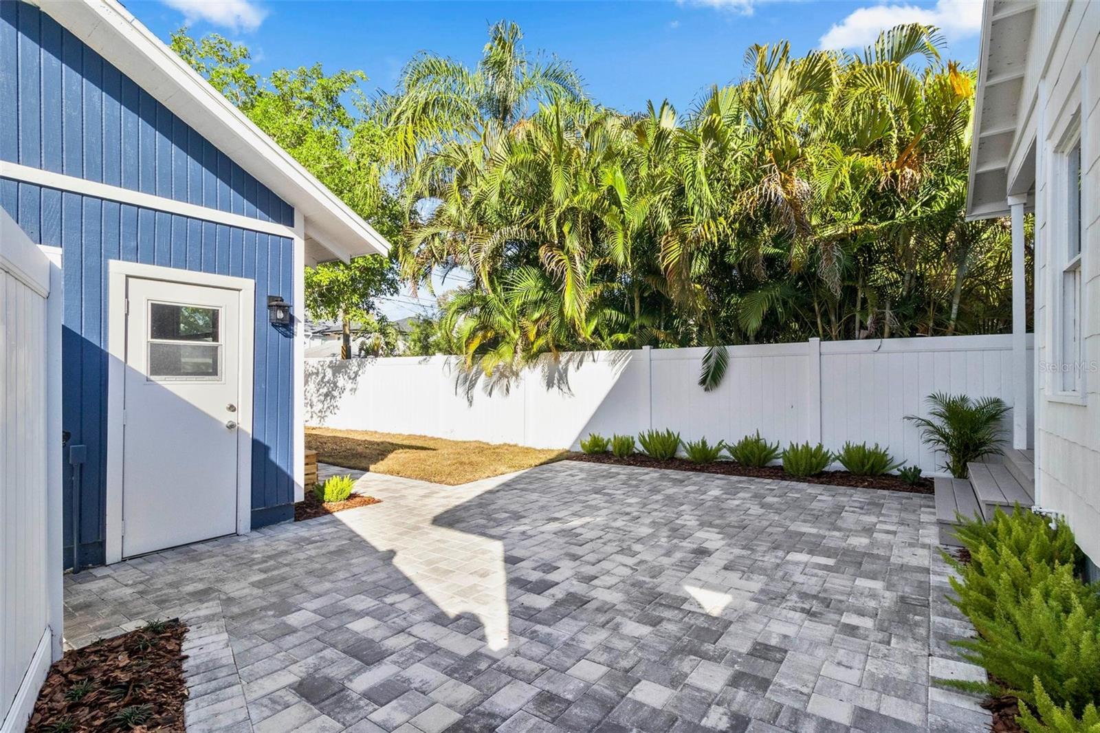 235 11TH AVE NE, ST PETERSBURG, FL, 33701