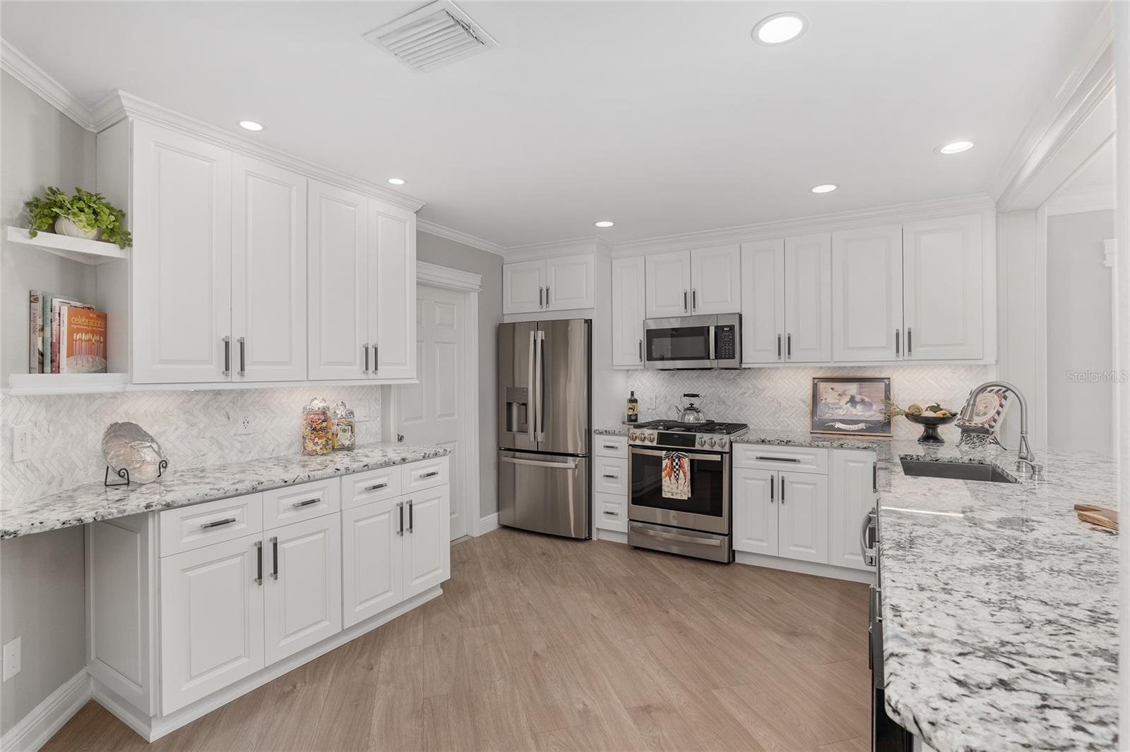 17760 SE 91ST GAYLARK AVE, THE VILLAGES, FL, 32162