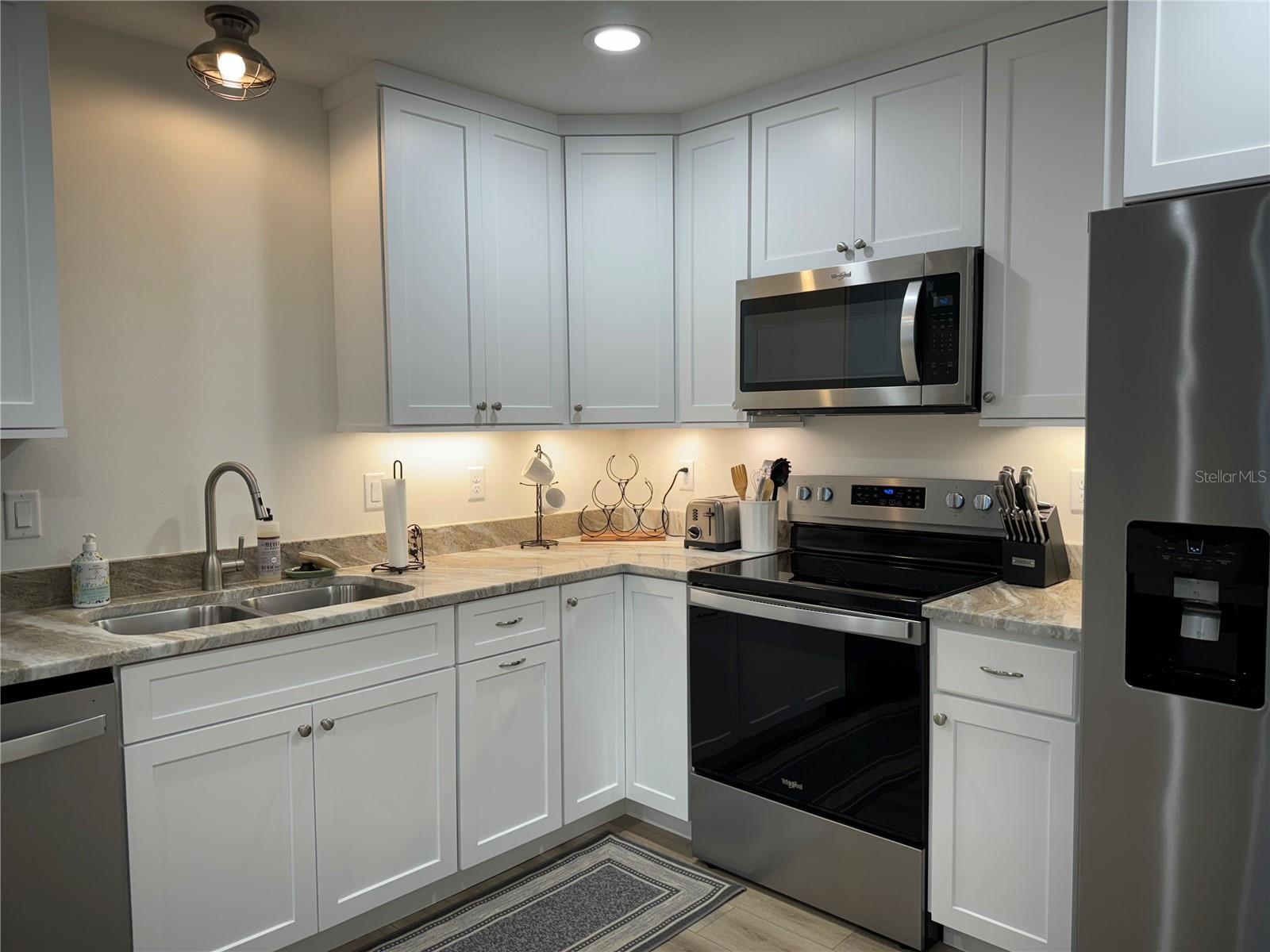 1218 LIBERTY AVE, MOUNT DORA, FL, 32757