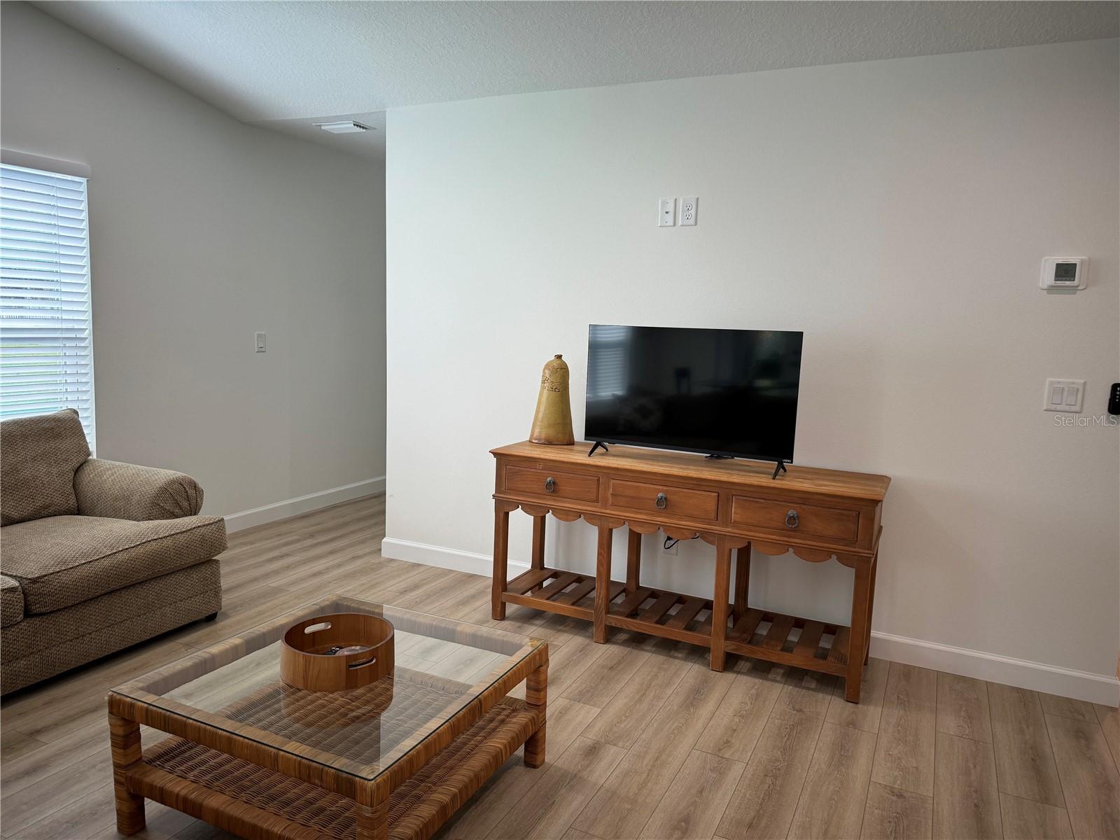 1218 LIBERTY AVE, MOUNT DORA, FL, 32757