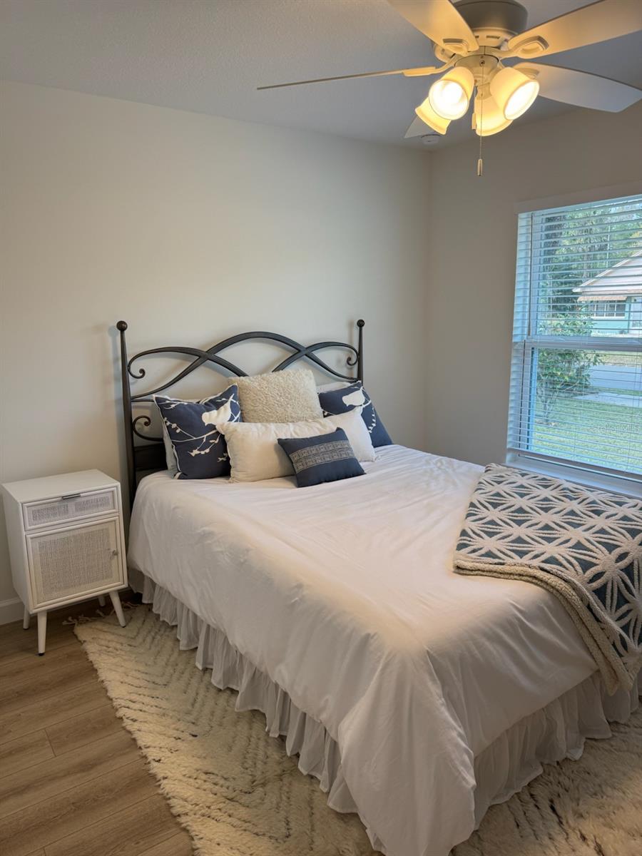 1218 LIBERTY AVE, MOUNT DORA, FL, 32757